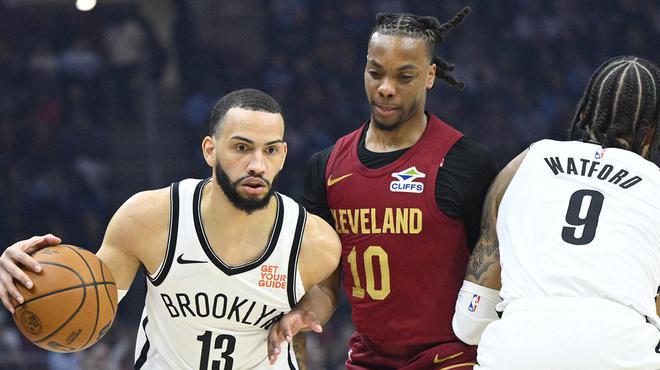 还在防守端 还在防守端