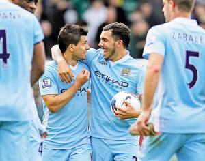 潘在场上的 潘在场上的